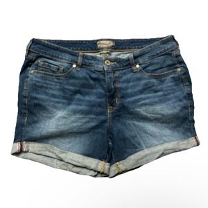 Women’s Torrid Mid Rise Mid Short Denim Shorts Size 16